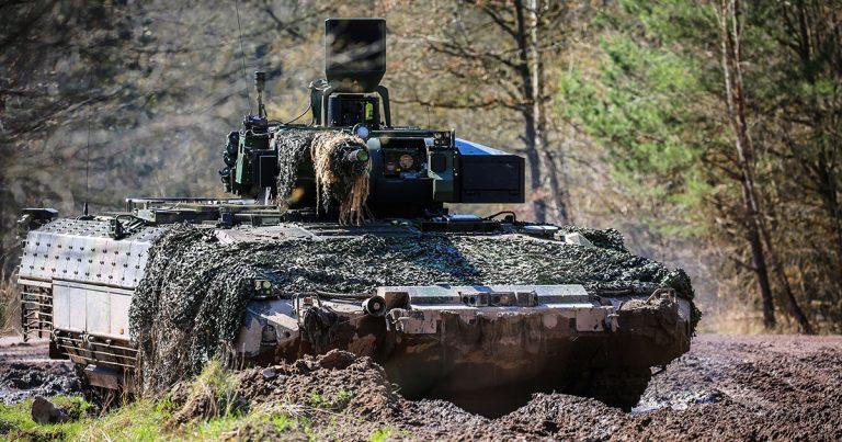 Fuenfzig neue Schuetzenpanzer Puma fuer die Bundeswehr Brilon Totallokal