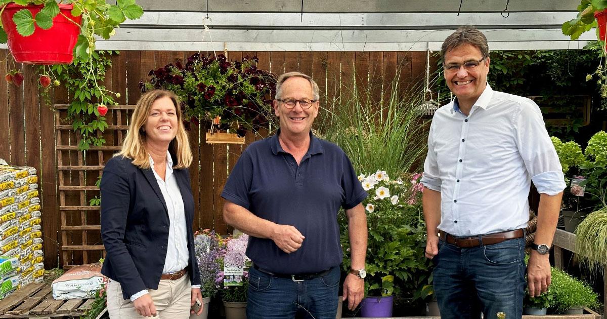 Peter Liese im Gespraech mit Vertretern des Garten und Landschaftsbauverbandes NRW